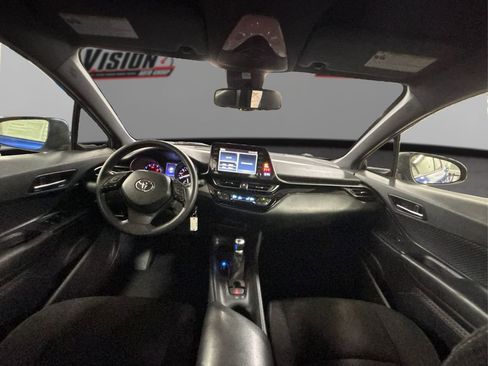 Used 2019 Toyota C-HR LE image 23