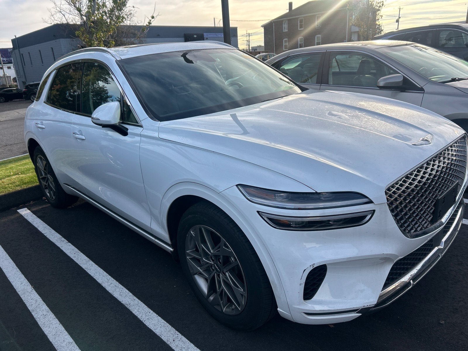 Used 2024 Genesis GV70 2.5T w/ Select Package AWD/4WD image 2