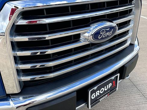 Used 2017 Ford F150 XLT w/ Equipment Group 302A Luxury image 28