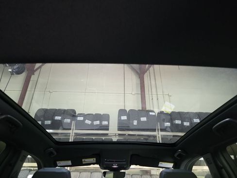 New 2025 Land Rover Discovery Sport Dynamic SE image 27