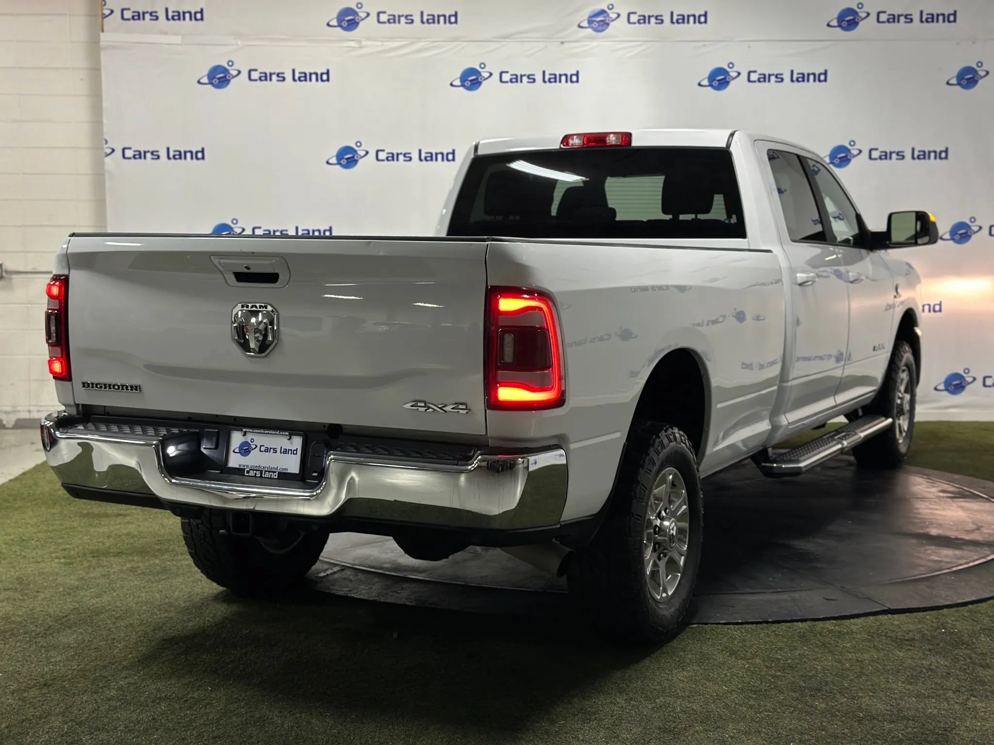 Used 2022 RAM 2500 Big Horn w/ Level 1 Equipment Group AWD/4WD image 3