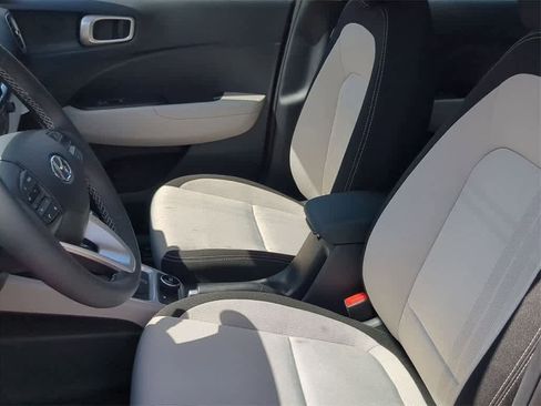 New 2026 Hyundai Venue SEL image 17