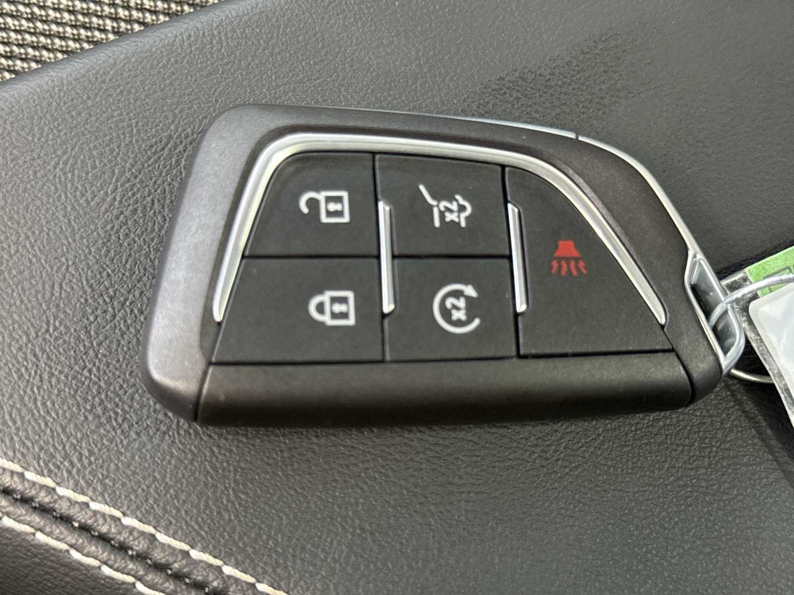 Used 2025 Cadillac Optiq Sport 1 AWD/4WD image 28