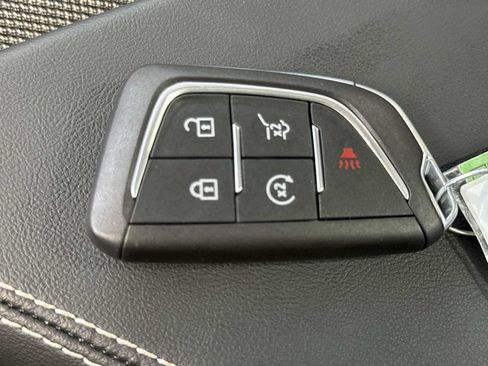 Used 2025 Cadillac Optiq Sport 1 AWD/4WD image 28