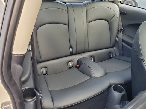 Used 2023 MINI Cooper S image 15