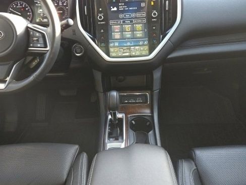 Used 2024 Subaru Ascent Touring image 21