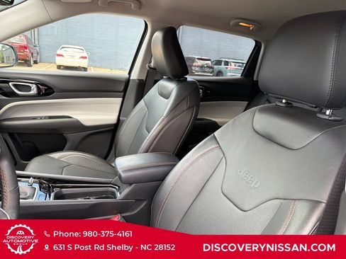 Used 2022 Jeep Compass Limited AWD/4WD image 16