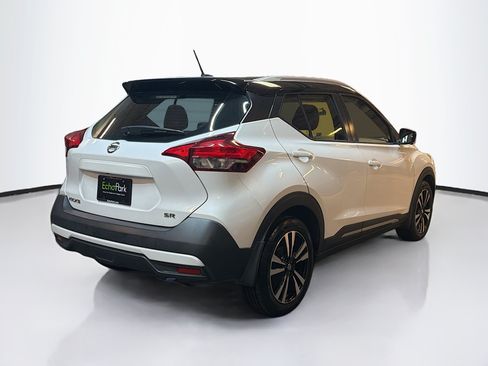 Used 2019 Nissan Kicks SR w/ SR Premium Package FWD image 9