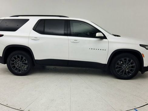 Used 2023 Chevrolet Traverse RS AWD/4WD image 9