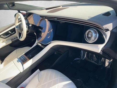 Certified 2023 Mercedes-Benz EQS 580 4MATIC Sedan image 24