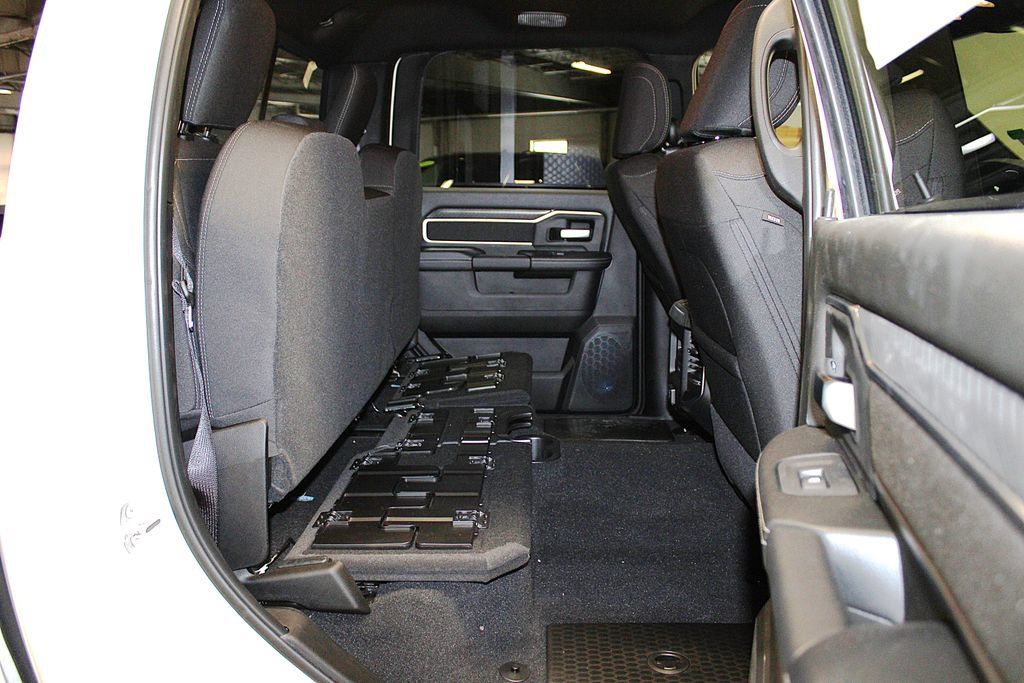 New 2026 RAM 2500 Big Horn AWD/4WD image 36