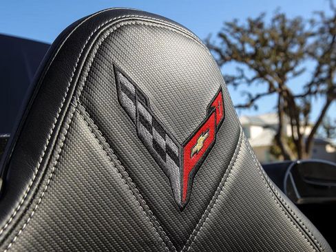 Used 2019 Chevrolet Corvette Z06 RWD image 25