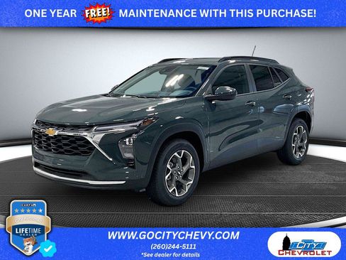 New 2026 Chevrolet Trax LT w/ LT Convenience Package FWD image 1