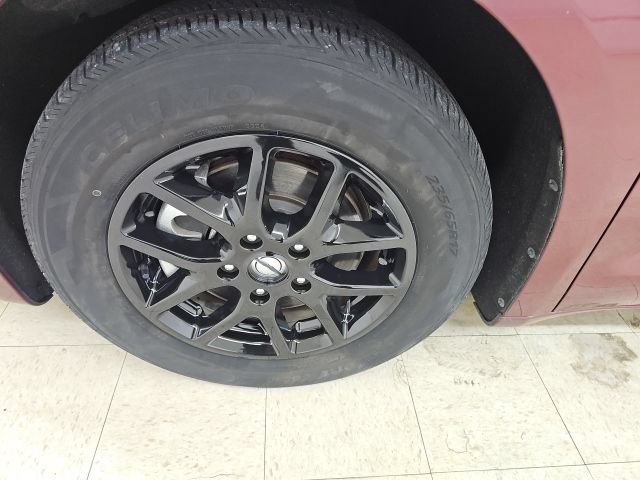 Used 2023 Chrysler Pacifica Touring-L FWD image 22