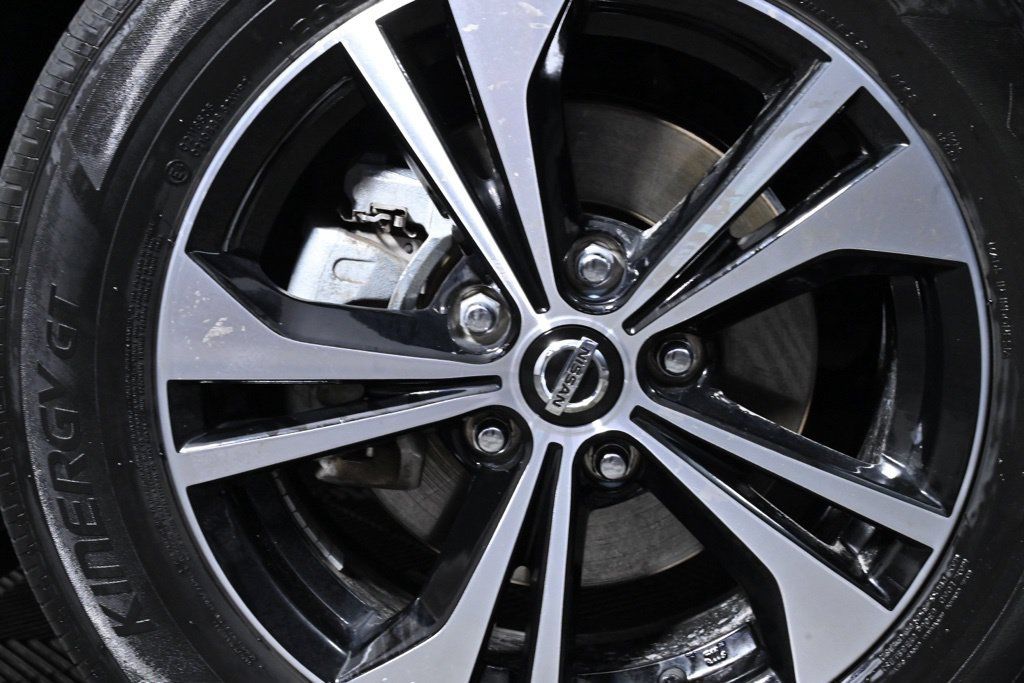 Used 2023 Nissan Sentra SV w/ All-Weather Package FWD image 35