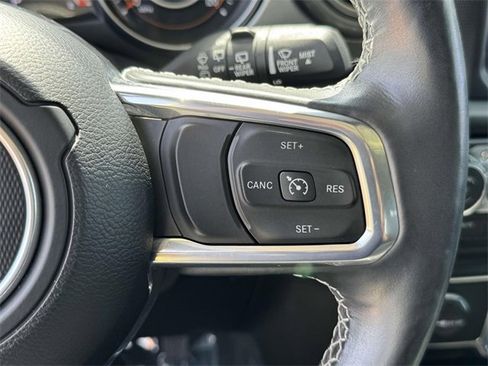 Used 2022 Jeep Wrangler Unlimited Sahara w/ Cold Weather Group image 9