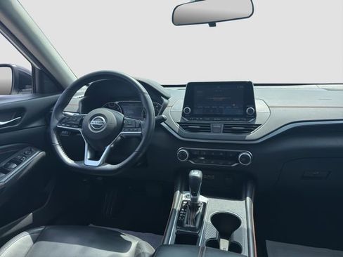 Used 2020 Nissan Altima 2.5 SR w/ Premium Package FWD image 14