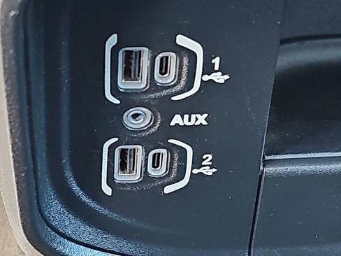 Used 2024 RAM 2500 Big Horn image 25