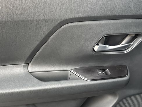 New 2025 Nissan Kicks SV w/ SV Premium Package image 12