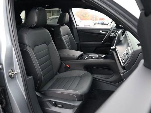 New 2026 Volkswagen Atlas Cross Sport SEL image 28