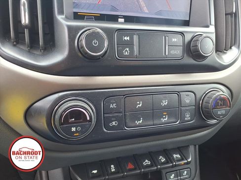 Used 2019 Chevrolet Colorado Z71 AWD/4WD image 12