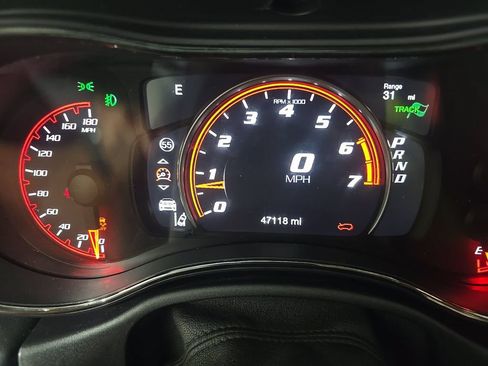Used 2018 Dodge Durango SRT w/ SRT Interior Appearance Group AWD/4WD image 2