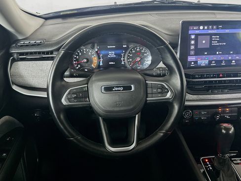 Used 2022 Jeep Compass Latitude image 18