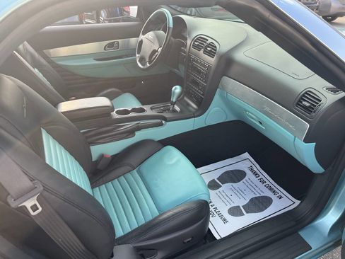 Used 2002 Ford Thunderbird Deluxe image 10