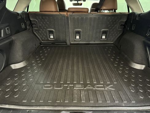 Used 2020 Subaru Outback Touring XT image 32