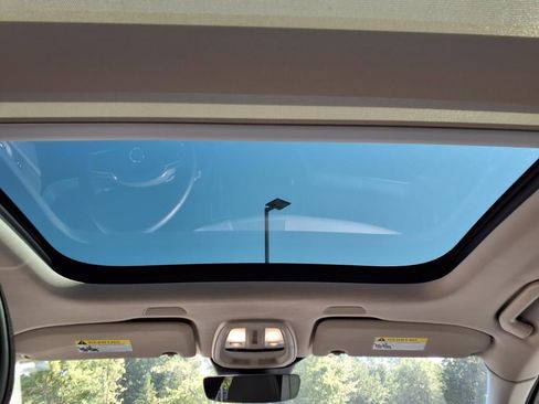 Certified 2023 Volvo XC60 B5 Core image 15