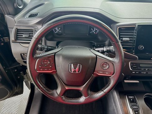 Used 2022 Honda Passport TrailSport image 16