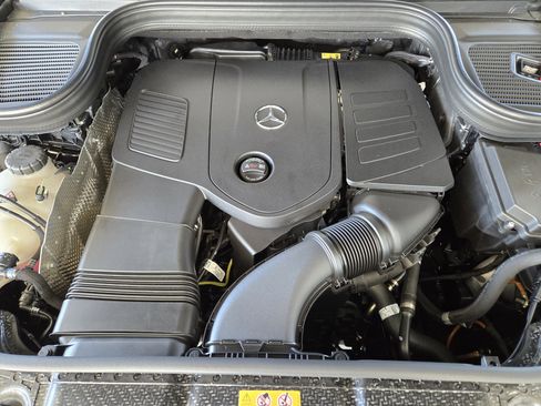 Used 2025 Mercedes-Benz GLE 350 4MATIC image 31