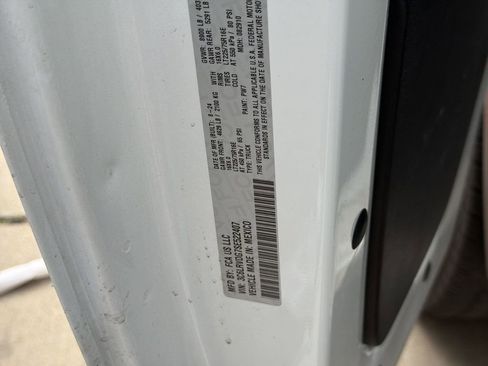 Used 2025 RAM ProMaster 2500 w/ Convenience Group FWD image 5