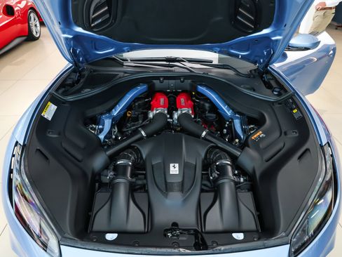 Used 2022 Ferrari Portofino M image 32