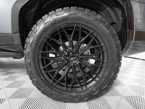 Used 2025 Lexus GX 550 image 37