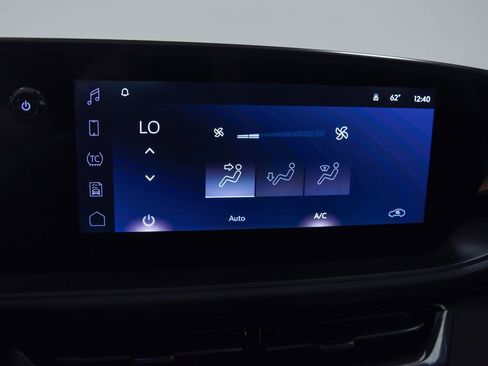 Used 2025 Buick Envista Avenir FWD image 24
