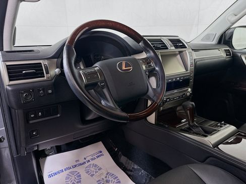 Used 2019 Lexus GX 460 Premium AWD/4WD image 9
