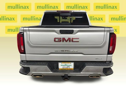 Used 2021 GMC Sierra 1500 SLT w/ SLT Convenience Package AWD/4WD image 18