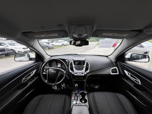 Used 2017 GMC Terrain SLE FWD image 13