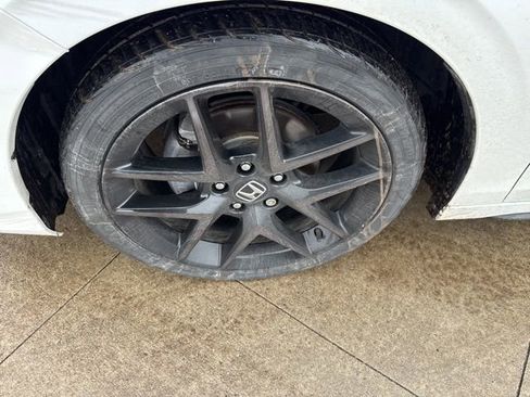 Used 2023 Honda Civic Sport Touring image 11