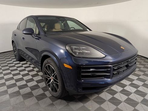 New 2026 Porsche Cayenne Coupe AWD/4WD image 9