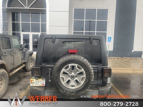 Used 2014 Jeep Wrangler Unlimited Rubicon w/ Connectivity Group AWD/4WD image 6