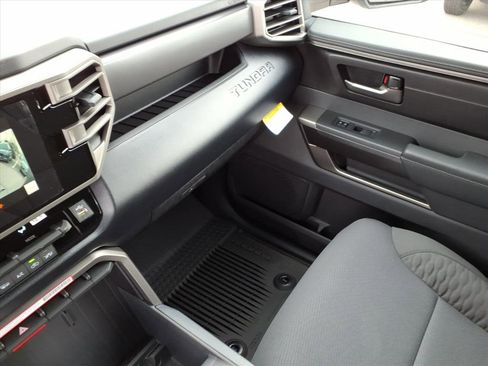 New 2026 Toyota Tundra SR5 w/ SR5 Convenience Package image 16