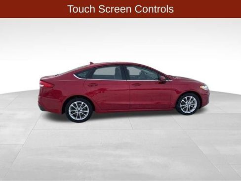 Used 2020 Ford Fusion SE image 8