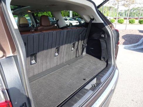 Used 2019 Subaru Ascent Touring w/ Popular Package #3 AWD/4WD image 32