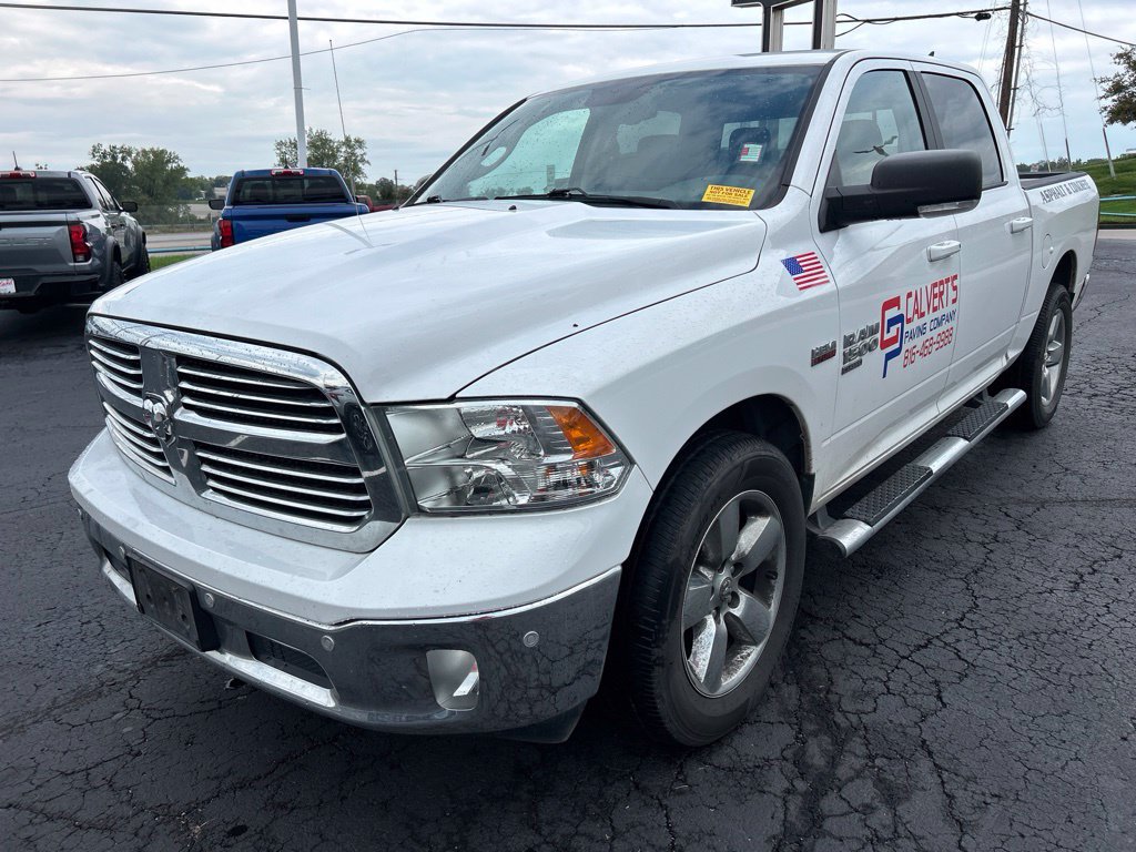Used 2019 RAM 1500 Classic SLT AWD/4WD image 9