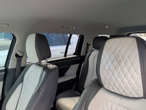 Used 2024 Hyundai Santa Fe SE image 13