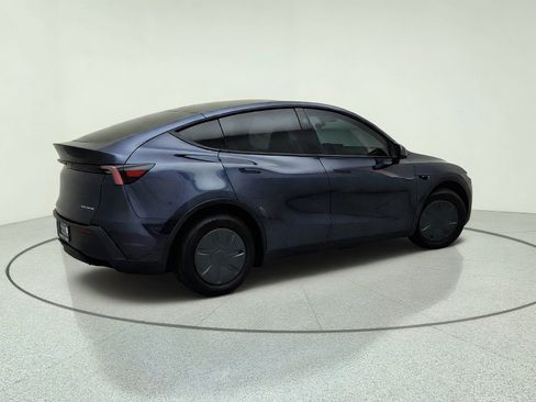 Used 2026 Tesla Model Y Long Range AWD/4WD image 8