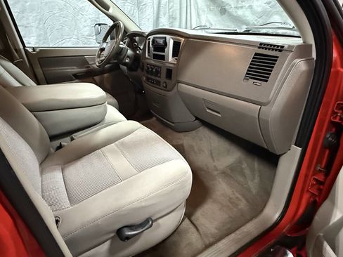 Used 2009 Dodge Ram 2500 Truck SLT w/ Popular Equipment Group AWD/4WD image 12