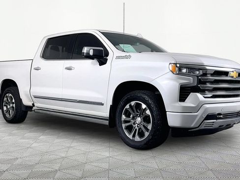 Certified 2024 Chevrolet Silverado 1500 High Country w/ Technology Package AWD/4WD image 3